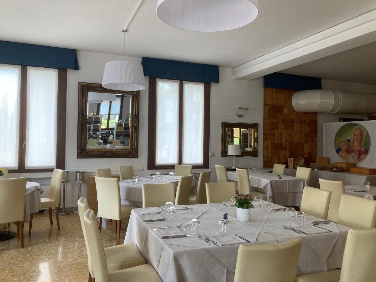 Locanda Al Santuario Peschiera del Garda Exterior photo